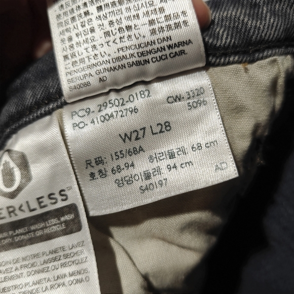 Levi's Premium 501 S Dark Wash Size 27 Skinny Jeans Fly Button Distressed - Picture 13 of 13